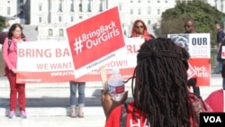 Manifestation le 12 avril 2015 à Washington pour réclamer la libération de 276 lycéennes enlevées un an plus tôt à Chibok au Nigéria