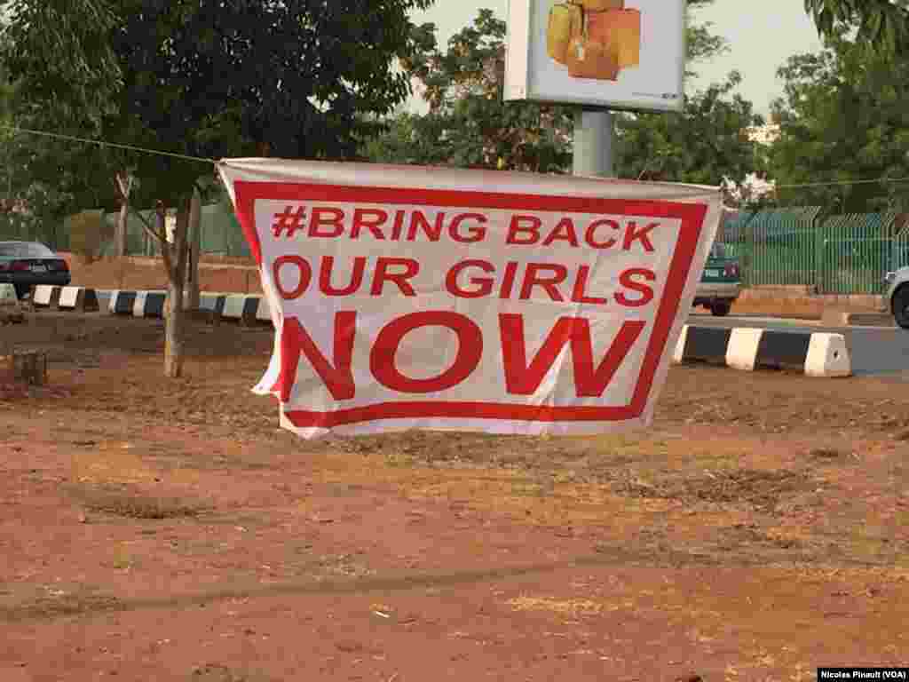 Le parc Unity Fountain à Abuja, le 7 mars 2016. (VOA/Nicolas Pinault)