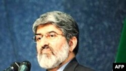 İran parlamentinin deputatı Musəvi və Kərrubinin həbsdə saxlanmasını tənqid edib