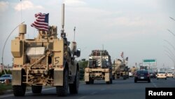 Konvoi kendaraan militer AS di Erbil, Irak, 21 Oktober 2019.
