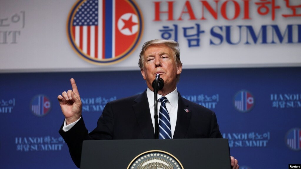 Tổng thống Hoa Kỳ Donald Trump tại cuộc họp báo sau hội nghị thượng đỉnh với lãnh đạo Triều Tiên Kim Jong Un ở Hà Nội vào ngày 28/2/2019.