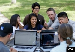 Philippe Cousteau Jr., Vanesa De La Cruz, Claudia Corahua, Carlos Riofrio, Joshua Carrera