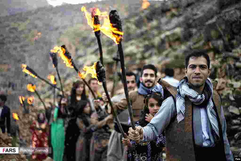 جشن نوروزی روستای پالنگان از توابع شهرستان کامیاران در استان کرستان ایران.