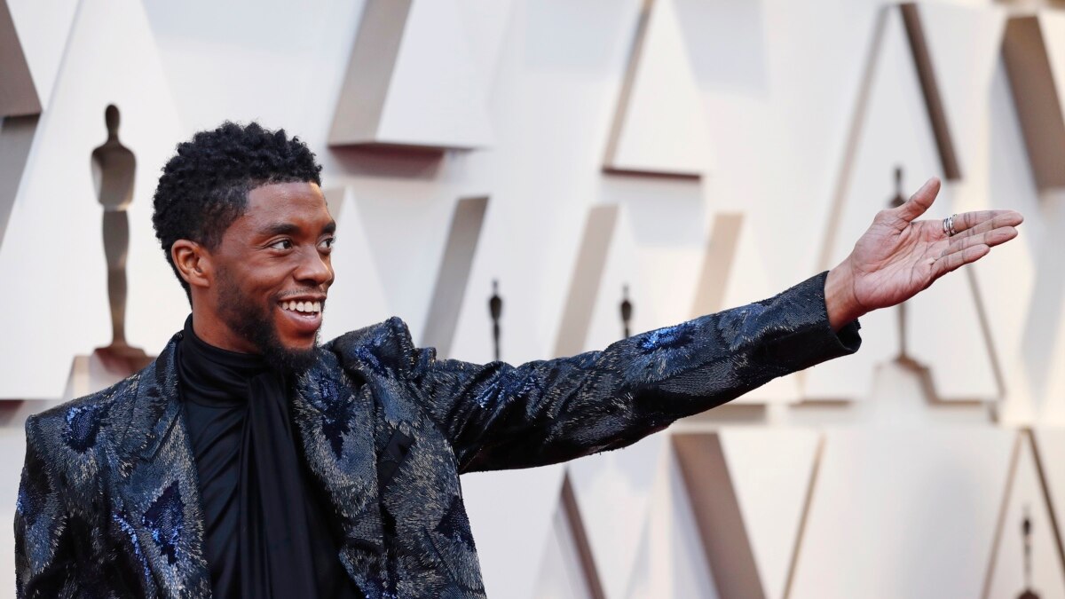 kara panter filminin yildizi chadwick boseman oldu