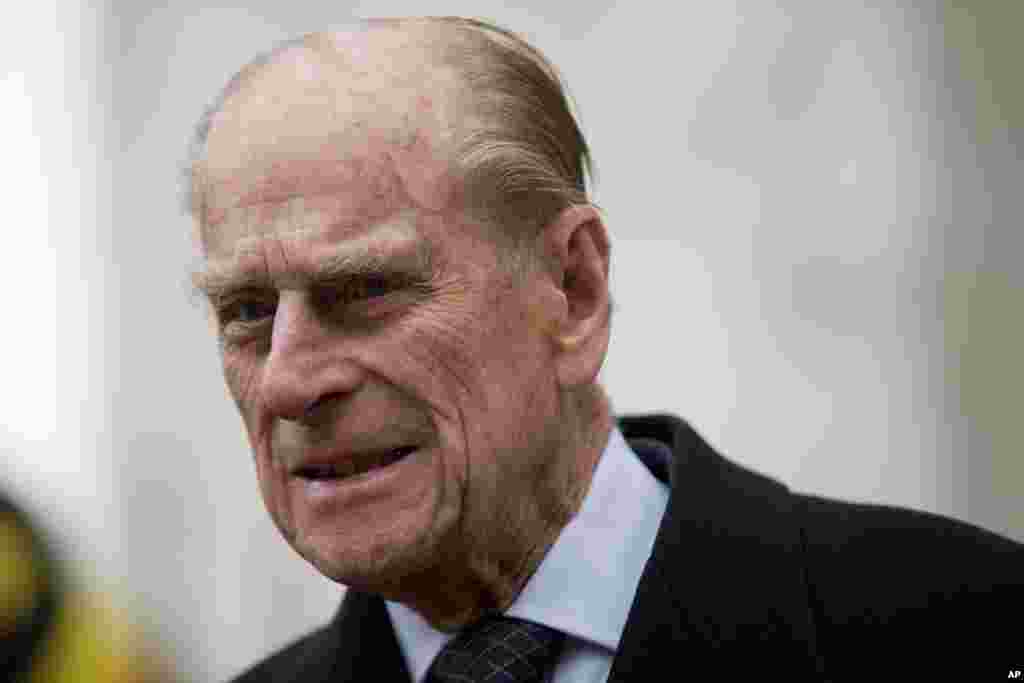 Britain&#39;s Prince Philip leaves after the Commonwealth Day Observance at Westminster Abbey, London, March 11, 2013.