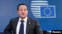 Leo Varadkar, primer ministro de Irlanda, llega a una reunión de líderes de la Unión Europea en Bruselas, Bélgica, el 2 de julio de 2019.