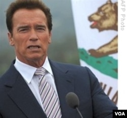 Gubernur California Arnold Schwarzenegger tidak dapat lagi mencalonkan diri.