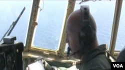 Avion Obalne straže C-130 svakodnevno nadljeće vode uz obale Floride