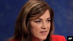 Dân biểu Loretta Sanchez khẳng định Quốc hội Hoa Kỳ không muốn mở rộng giao thương với Hà Nội cho đến khi nào nhà nước Việt Nam chứng tỏ thiện chí tôn trọng nhân quyền bằng các hành động cụ thể.