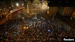 Người dân biểu tình phản đối luật cải tổ tư pháp ở Wroclaw, Ba Lan, ngày 26 tháng 7, 2018. 