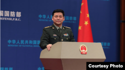 中国国防部发言人任国强 (资料照片)