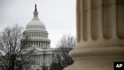 Gedung Capitol tampak dari Russell Senate Office Building di Capitol Hill, Washington, 12 Maret 2020.