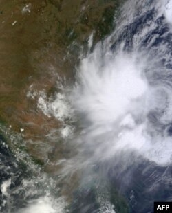 NASA satellite image shows Tropical Cyclone Mahasen in Bay of Bengal May 14, 2013