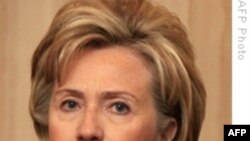 Dışişleri Bakanı Clinton Uruguay'da