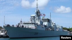Chiến hạm Canada HMCS Calgary. 