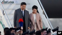 中国国家主席习近平及夫人彭丽媛到达意大利开始进行国事访问(2019年3月21日)
