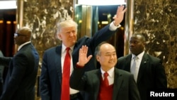 Donald Trump et Masayoshi Son, PDG de Softbank, Trump Tower, Manhattan, New York , le 6 décembre 2016. (REUTERS/Brendan McDermid)