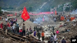 Heavy rains compound search and rescue operation in northwest China's Gansu province, 12 Aug 2010
