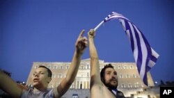 Ευρωπαίοι ηγέτες ενέκριναν το νέο πρόγραμμα στήριξης της Ελληνικής οικονομίας
