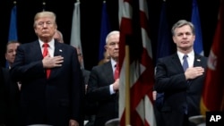 Başkan Donald Trump, Adalet Bakanı Jeff Sessions ve FBI Başkanı Christopher Wray