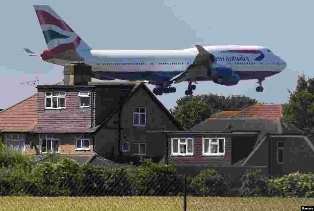 A British Airways Boeing 747 is about to land at Heathrow airport in London.