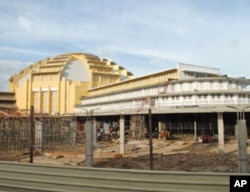 Phnom Penh's Central Market or "Phsar Thom Thmei" ('Grand New Market' in Khmer) is being renovated in July 2010.