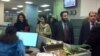 پاکستانی صحافیوں کا وی او اے کی اردو سروس کا دورہ