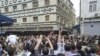 Dân Syria biểu tình ngồi lì đòi Tổng thống Assad từ chức