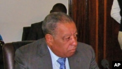 Armando da Cruz Neto, governador de Benguela
