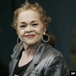 Etta James performs during the 2006 New Orleans Jazz and Heritage Festival in New Orleans, Saturday, April 29, 2006.
