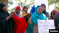 Des Somaliennes de Minneapolis, dans le Minnesota, lors d'un rassemblement suite à l'attaque contre le centre Westgate de Nairobi