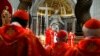 У Ватикані обирають нового Папу Римського