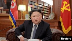 Le dirigeant nord-coréen Kim Jong Un à Pyongyang lors de le 1 er janvier 2019. Photo publiée par l'Agence centrale de presse coréenne (KCNA). KCNA / via REUTERS. 