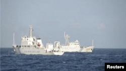 Tàu hải giám Trung Quốc ngoài khơi tỉnh Phú Yên (hình ngày 26/5/2011)
