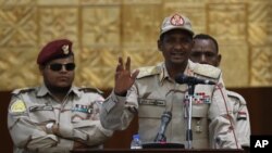 Le général soudanais Mohammed Hamdan Dagalo, numero 2 du conseil militaire au Soudan.
