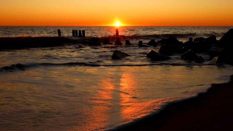 Scientists: 2019 Ocean Water Temperatures Were Hottest Ever