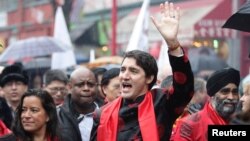 Thủ tướng Canada Justin Trudeau tại một cuộc diễu hành mừng năm mới âm lịch ở Vancouver, Canada, 29/1/2017.