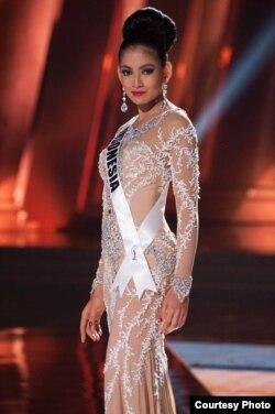 Anin mengenakan gaun karya Leo Almodal di ajang Miss Universe (dok: Miss Universe Organization)