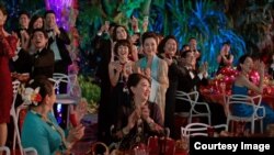 Film "Crazy Rich Asians" tampilkan para bintang terkenal asal Asia (Dok: Warner Bros.)