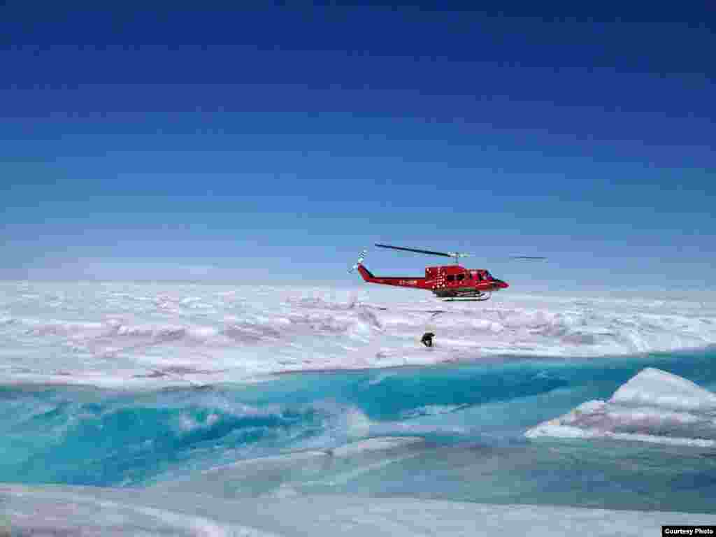 Researchers were ferried by helicopter since conditions on the ground were so dangerous. (UCLA/ Laurence C. Smith)
