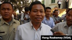 The Appeals Court upheld a decision by the Svay Rieng court, which would put Chhouk Bandith in prison for 18 months and force him to pay some $10,000 in compensation to the three victims.