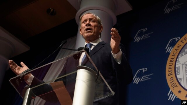 El exgobernador George Pataki parecía especialmente frustrado por el ascenso de Donald Trump, y así lo dejó ver durante el debate de este mes.