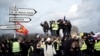 Protes Demonstran Rompi Kuning Terus Berlanjut di Perancis