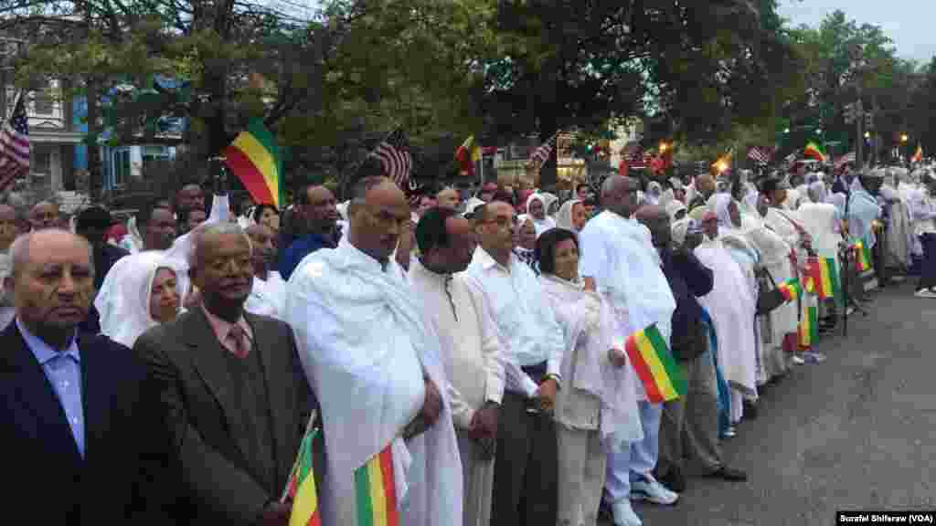 Kasar Ethiopia tana bikin na lokacin da Sarauniya Helena ta gano wani gicciyen da ake zaton a jikinsa aka rataye Annabi Isa. Satumba 28, 2016.