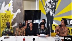 Diskusi publik 4 tahun kasus Paniai Berdarah di kantor Amnesty Internasional Indonesia hari Jumat (7/12). ( Foto: VOA/Fathiyah)