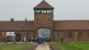Cảnh vệ trại Auschwitz chết trước ngày xét xử tội ác chiến tranh