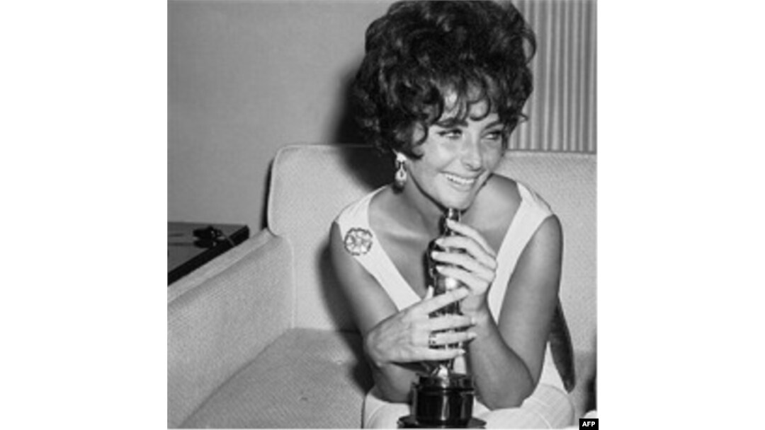 Elizabet Teylor 1961 yilda "Butterfield 8" filmidagi roli uchun Oskar olgan