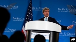 Secretary of State John Kerry speaks about trade during an event with the Pacific Council on International Policy in Los Angeles, April 12, 2016.