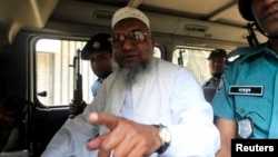 孟加拉国伊斯兰反对派领导人莫拉在一辆警车上（资料照片）