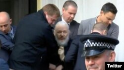 El fundador de WikiLeaks, Julian Assange, fue detenido el jueves 11 de abril del 2019 en la embajada de Ecuador en Londres. Gran Bretaña sostiene que respondió a un pedido de extradición de Estados Unidos. 